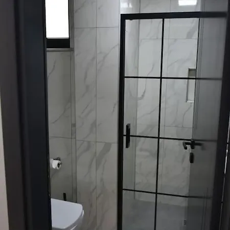 Sahnaz Suits Holiday home